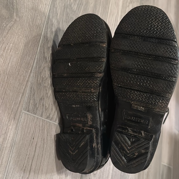 Hunter Black Rain Boots Size 4 - Picture 10 of 10